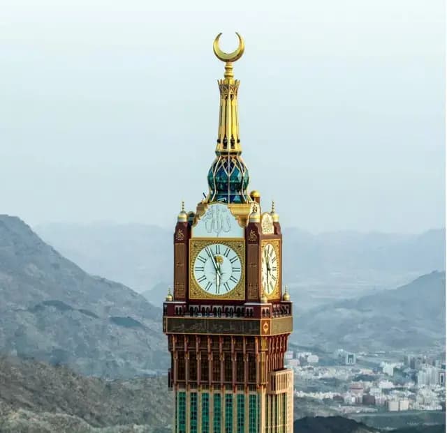 مكة المكرمة:خطط لجولتك بمسارك الخاص مع مرشد سياحي